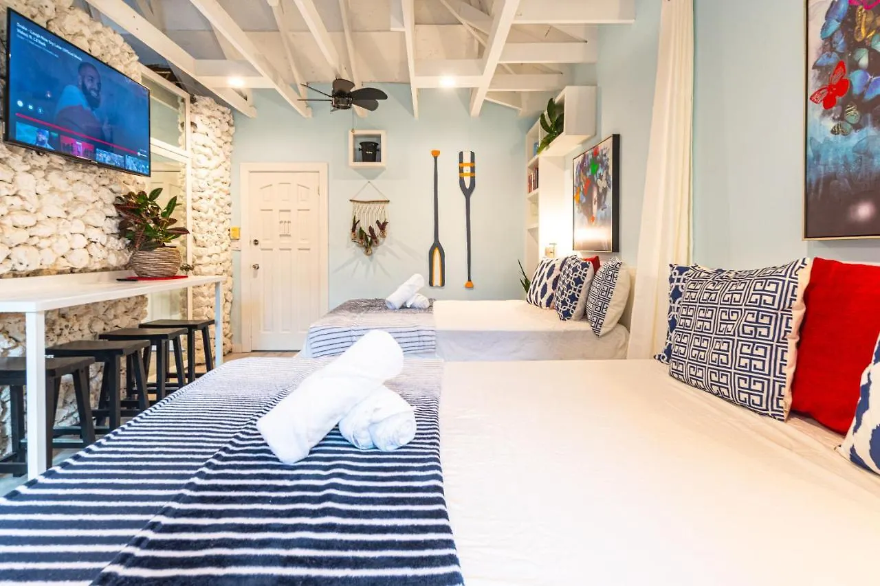 Butterfly Cottage At Viking Hill - Love Beach Nassau Apartment